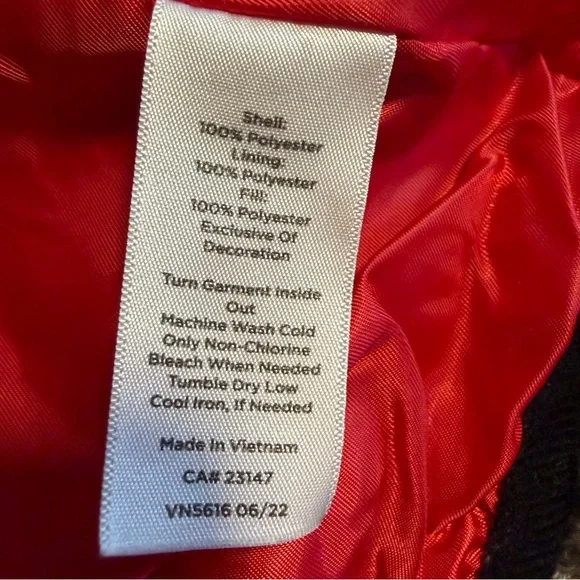 Talbots Red Plaid Quilted Jacket Black Trim Preppy Women’s medium - Picture 15 of 15